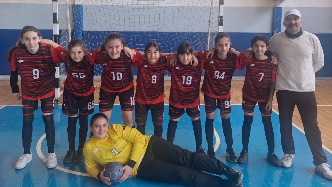 Küçük Kızlar Futsal İl Birinciliği